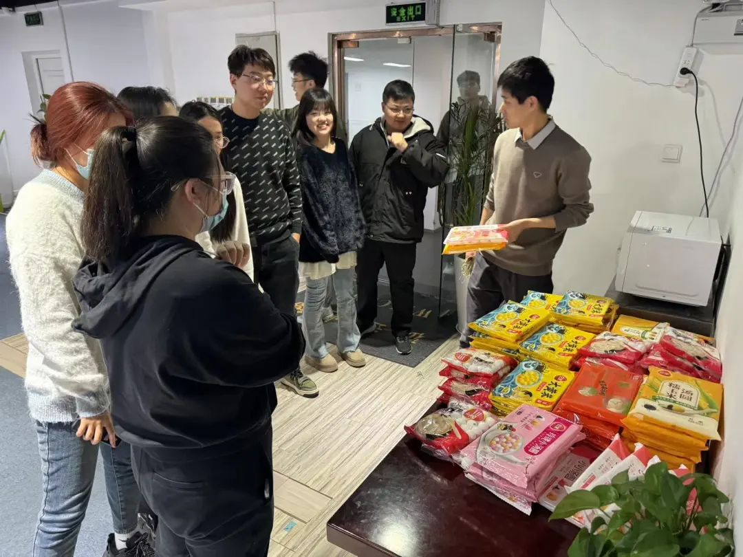 元宵佳節(jié)，情暖人心